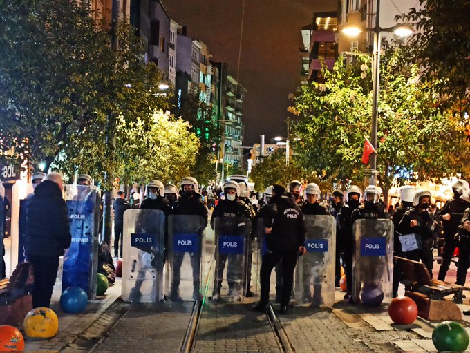 Hükümete yönelik protestolar: İstanbul'da 57 gözaltı